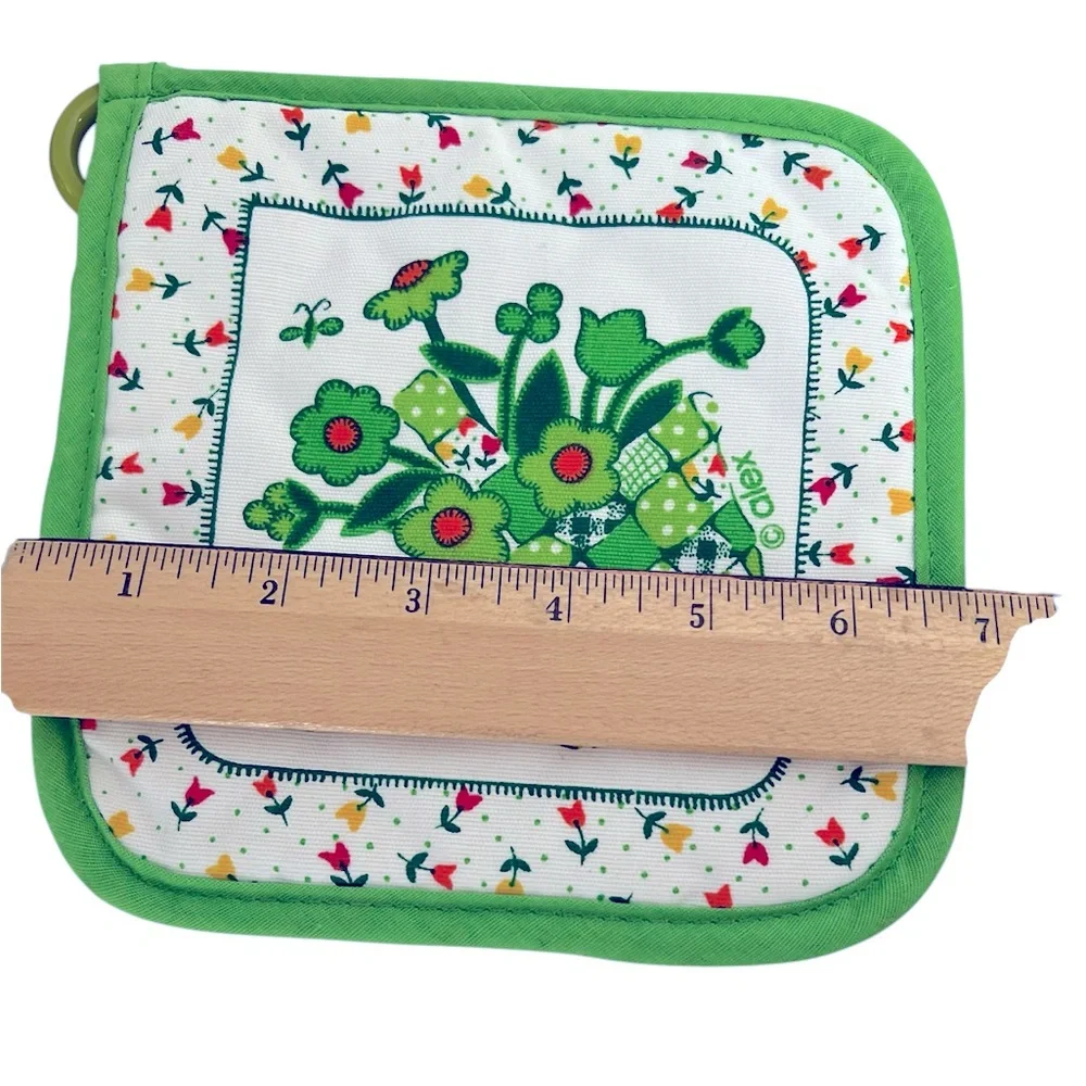 Vintage Pot Holders with Matching Rings & True 70s Color Palette of Greens&Golds